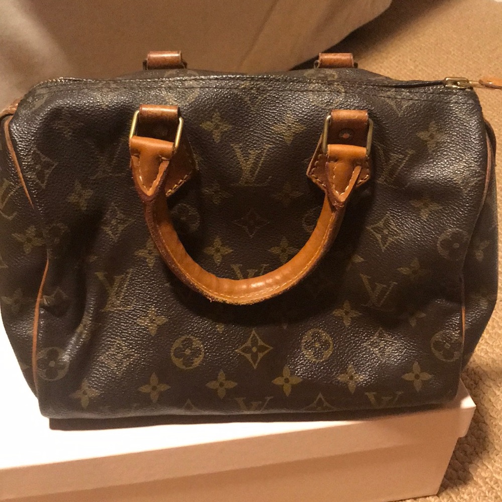 Louis Vuitton Speedy 25